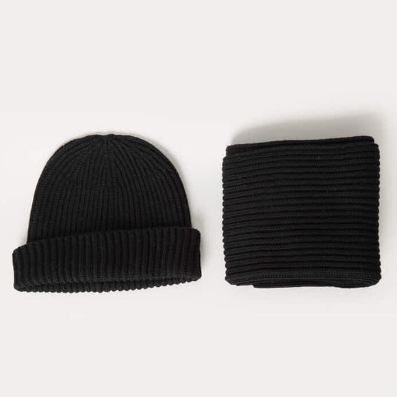 OAK + FORT Accessories - NWT Oak + Fort Cashmere Scarf and Beanie Set